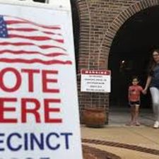 Cinco motivos por los que los Hispanos, los negros y los judios deberian votar contra Trump