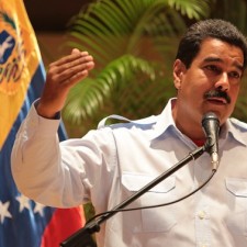 Venezuela,  a contramano del mundo