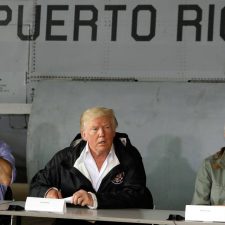 Desaire de Trump a Puerto Rico podría costarle votos en noviembre